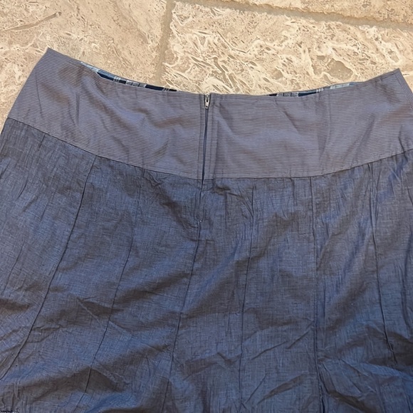 Beautiful peasant denim skirt, size 24 - Picture 5 of 8